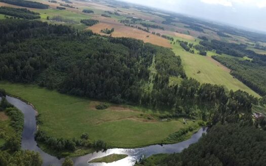Žemės ūkio paskirties 6.57 ha su mišku Anykščių r.